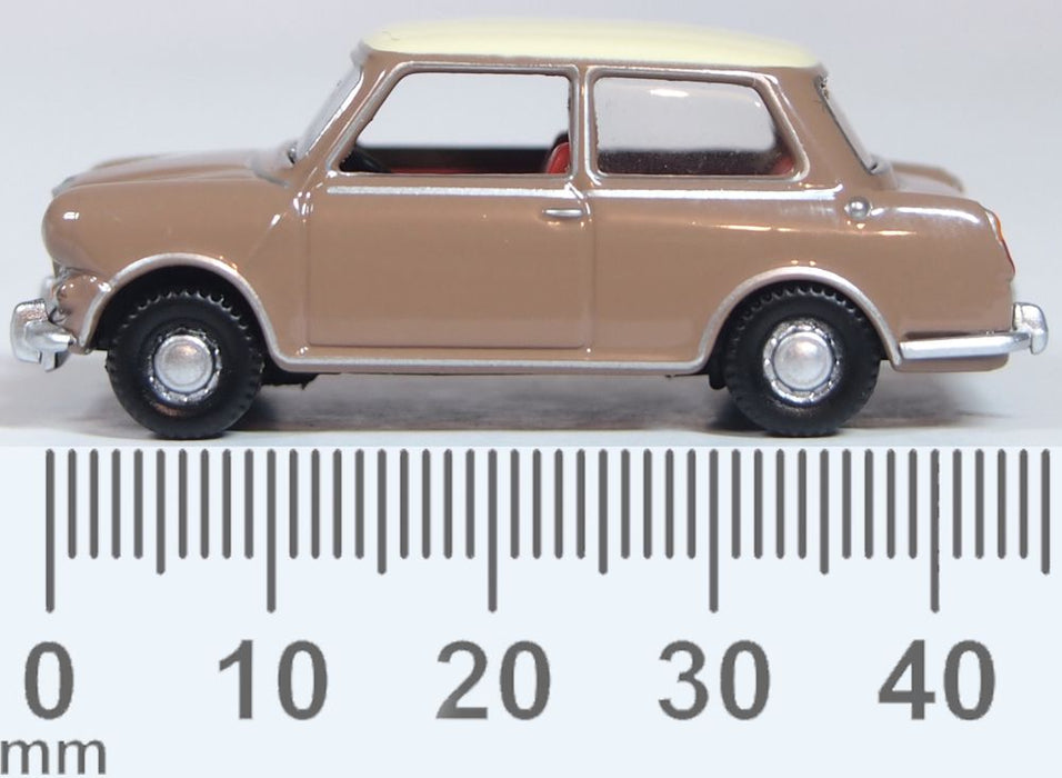Oxford Diecast Riley Elf MkIII Arianca Beige/pale Ivory
