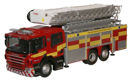 Oxford Diecast Northamptonshire Fire Rescue Scania ARP - 1:76 Scale 76SAL005