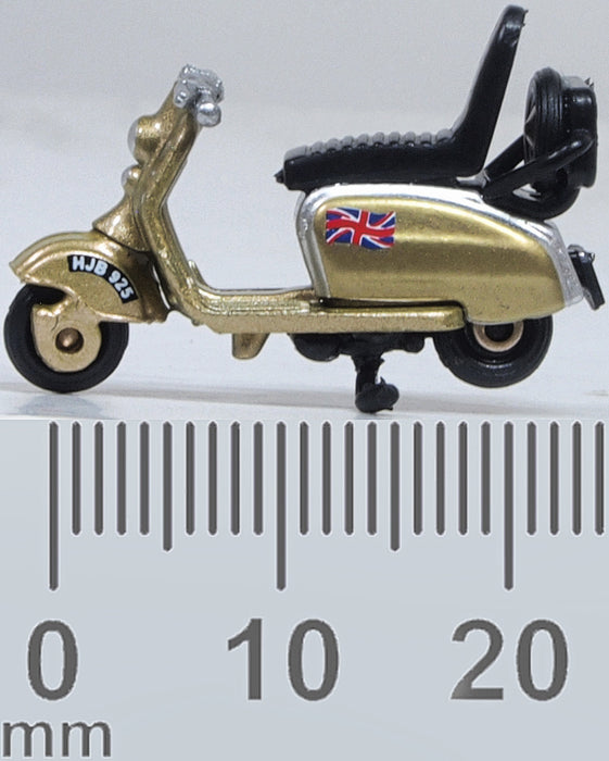 Oxford Diecast Scooter Gold 1:76 Scale. 76SC004