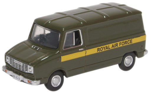 Oxford Diecast Sherpa Van RAF 76SHP005