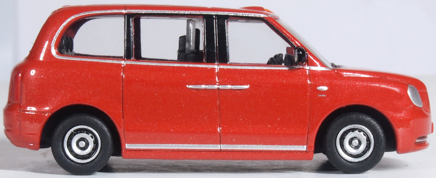 Oxford Diecast Tupelo Red LEVC TX Taxi 76TX5002