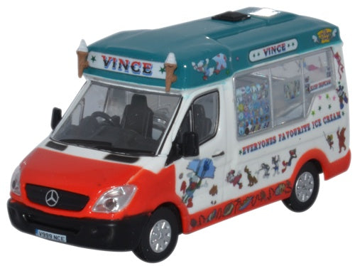 Oxford Diecast Whitby Mondial Ice Cream Vinces 76WM005