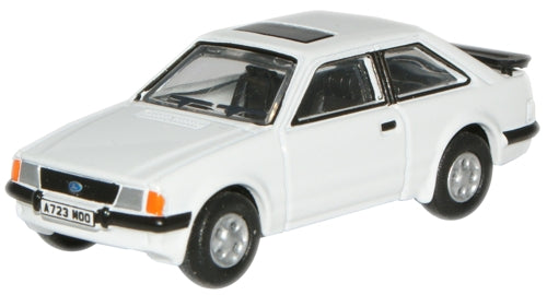 Oxford Diecast Diamond White Escort XR3i - 1:76 Scale 76XR002