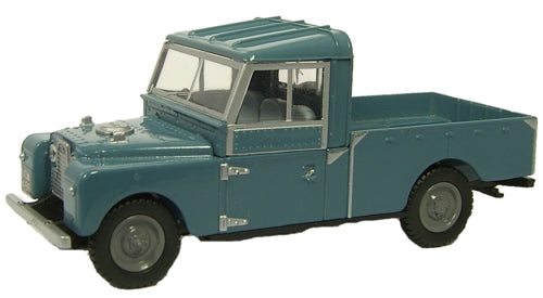 Oxford Diecast Blue Land Rover 109 inch - 1:76 Scale 76LAN1109002