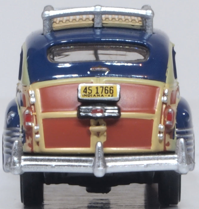 Oxford Diecast South Sea Blue Chrysler T & C Woody Wagon 1942