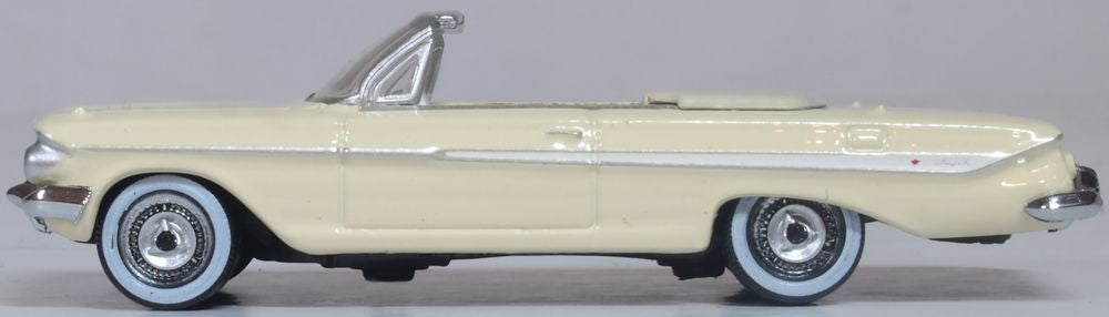 Oxford Diecast Almond Beige White Chevrolet Impala 1961