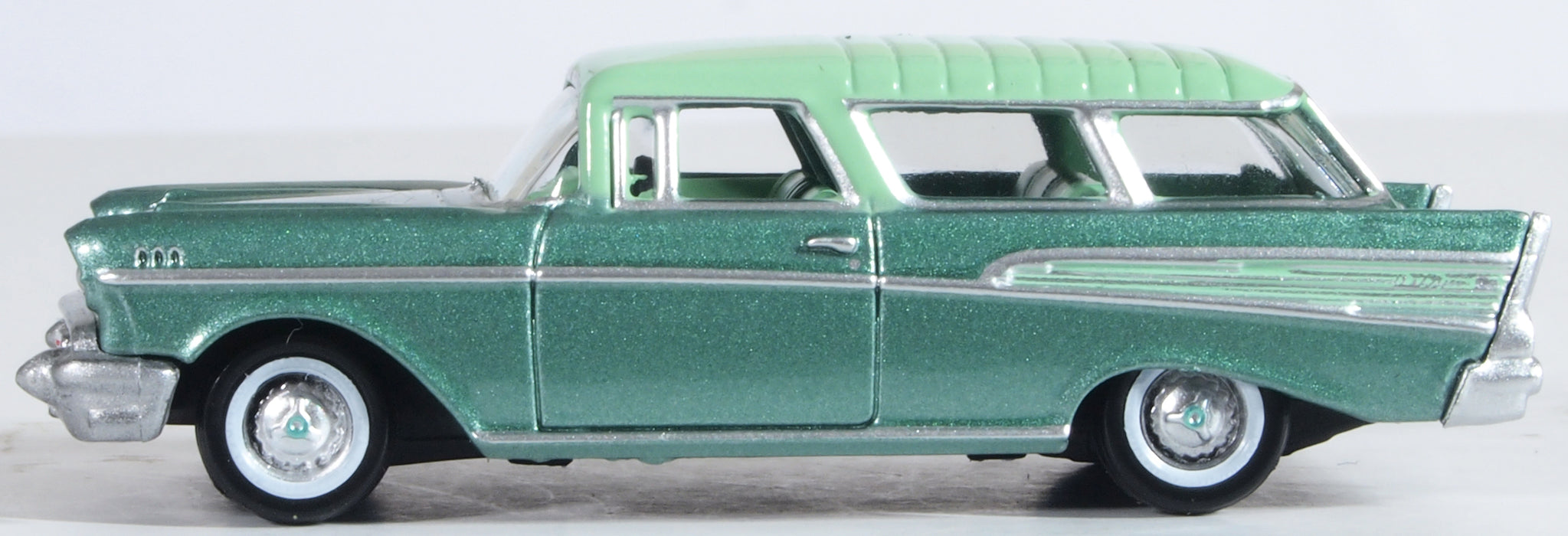 Oxford Diecast Surf Green Highland Green Chevrolet Nomad 1957 87CN57006