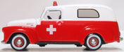 Oxford Diecast Chevrolet Panel Van 1950 Ambulance 87CV50001
