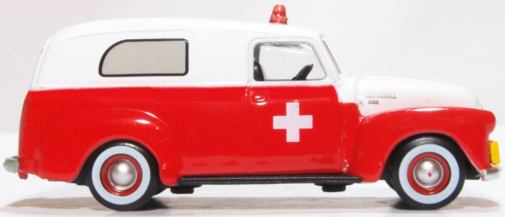 Oxford Diecast Chevrolet Panel Van 1950 Ambulance 87CV50001