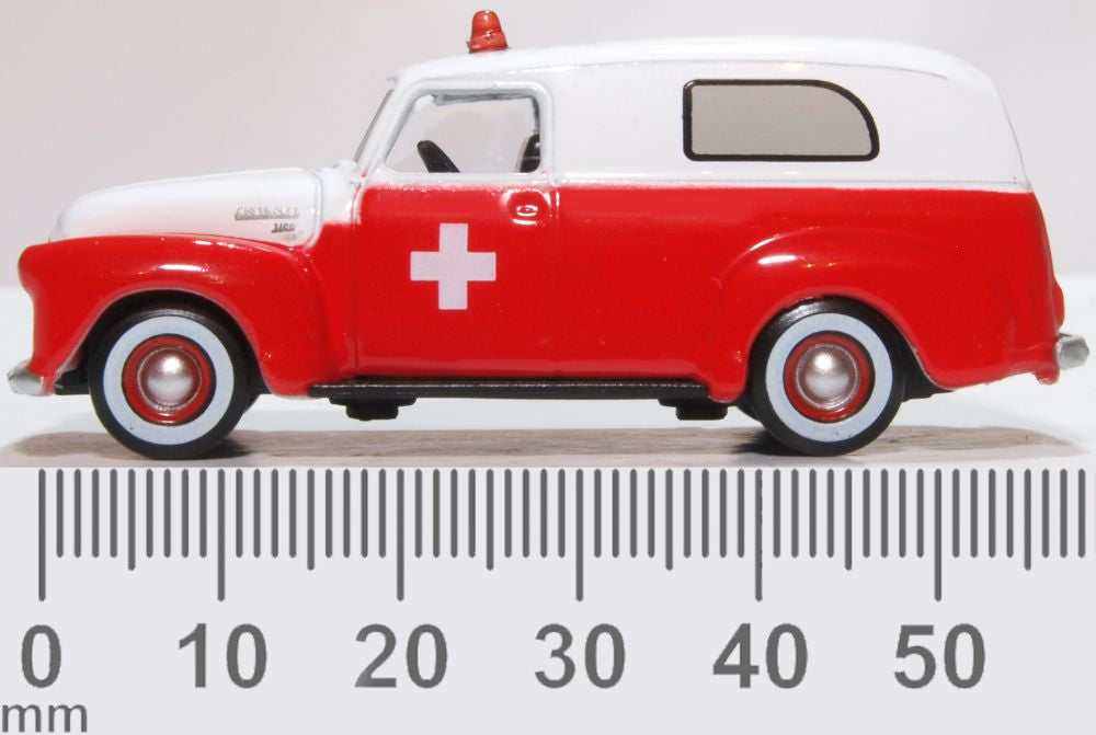 Oxford Diecast Chevrolet Panel Van 1950 Ambulance 87CV50001