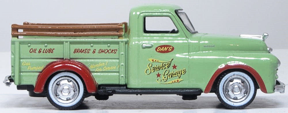 Oxford Diecast Dodge B-1B Pick Up 1948 Dans Service Garage 1:87 Scale. 87DP48003