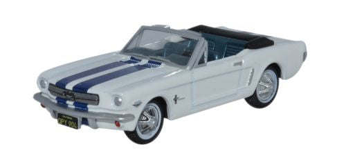 Oxford Diecast 1965 Ford Mustang Convertible Wimbledon White_Guardsman 87MU65003