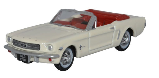 Oxford Diecast Wimbledon White Ford Mustang Convertible 1 87MU65005