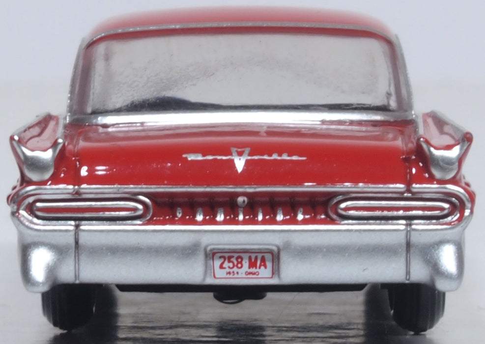 Oxford Diecast Pontiac Bonneville Mandalay Red Coupe 1959
