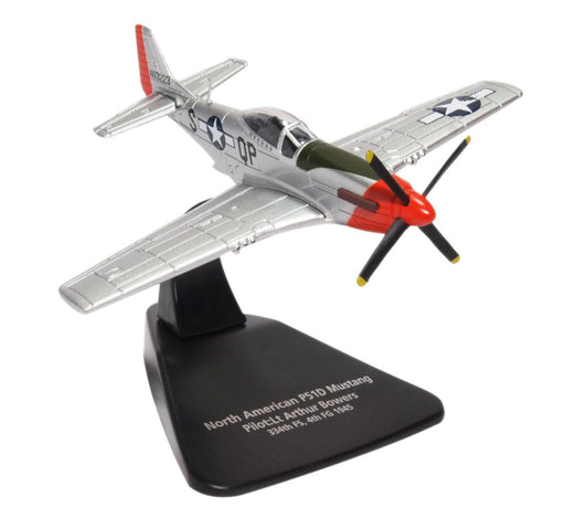 Oxford Diecast Mustang P51D Sweet Arlene - 2nd Lt Arthur  Reed Bowers AC079