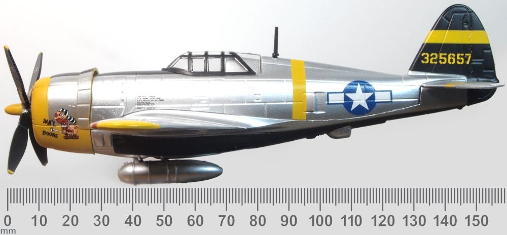 Oxford Diecast P-47 Thunderbolt 333rd FS318FG - Capt Daniel Boone AC117