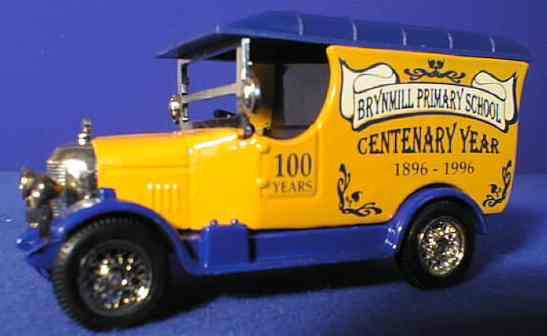 OXFORD DIECAST BULL088G Brynmill School Oxford Originals Non Scale Model 