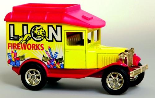 OXFORD DIECAST CS012 Lion Fireworks Oxford Originals Non Scale Model Corner Shop Theme