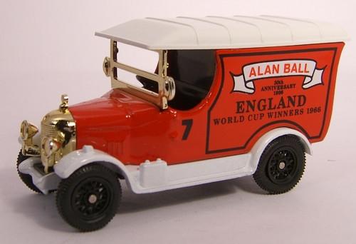 OXFORD DIECAST FB03 A.BALL 7 Oxford Originals Non Scale Model Football Theme