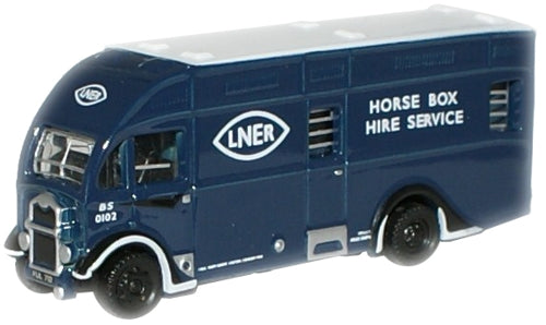 Oxford Diecast LNER Albion Horsebox - 1:148 Scale NAH002