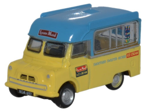 Oxford Diecast Bedford CA Ice Cream Lyons Maid - 1:148 Scale NCA003