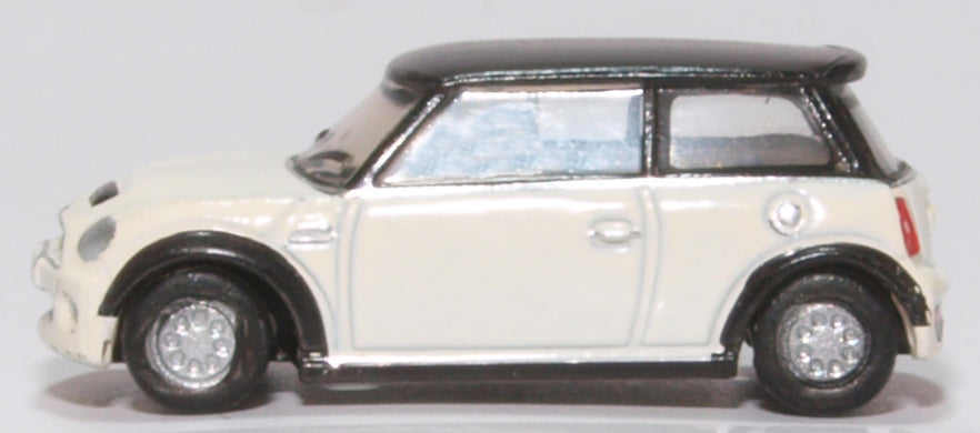 Oxford Diecast New Mini Pepper White NNMN002
