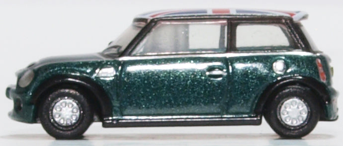 Oxford Diecast New Mini British Racing Green and Union Jack NNMN005