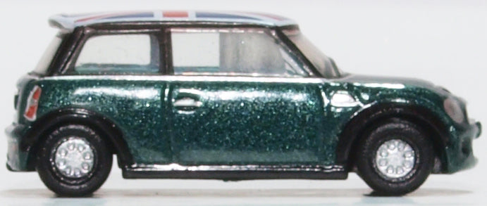 Oxford Diecast New Mini British Racing Green and Union Jack NNMN005