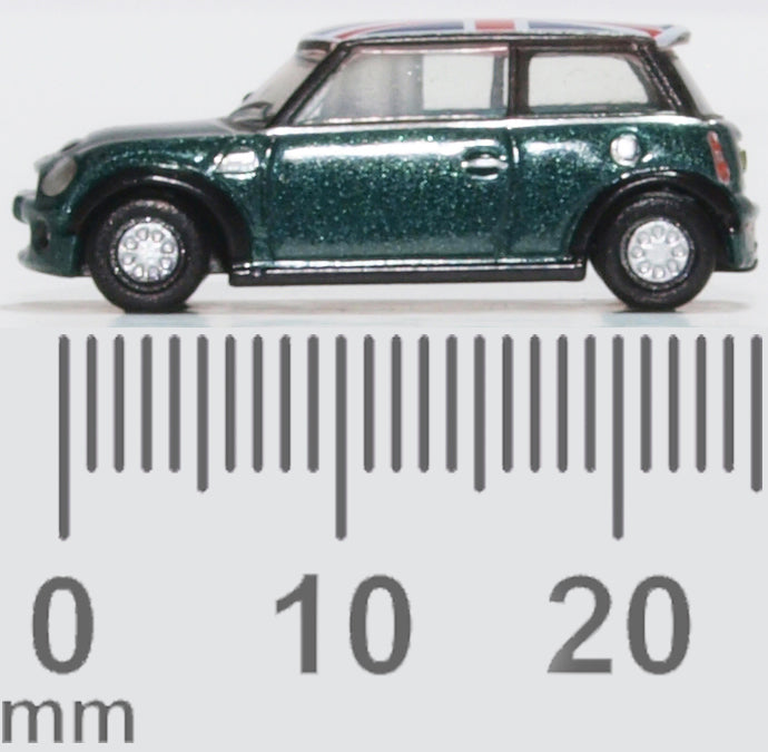 Oxford Diecast New Mini British Racing Green and Union Jack NNMN005