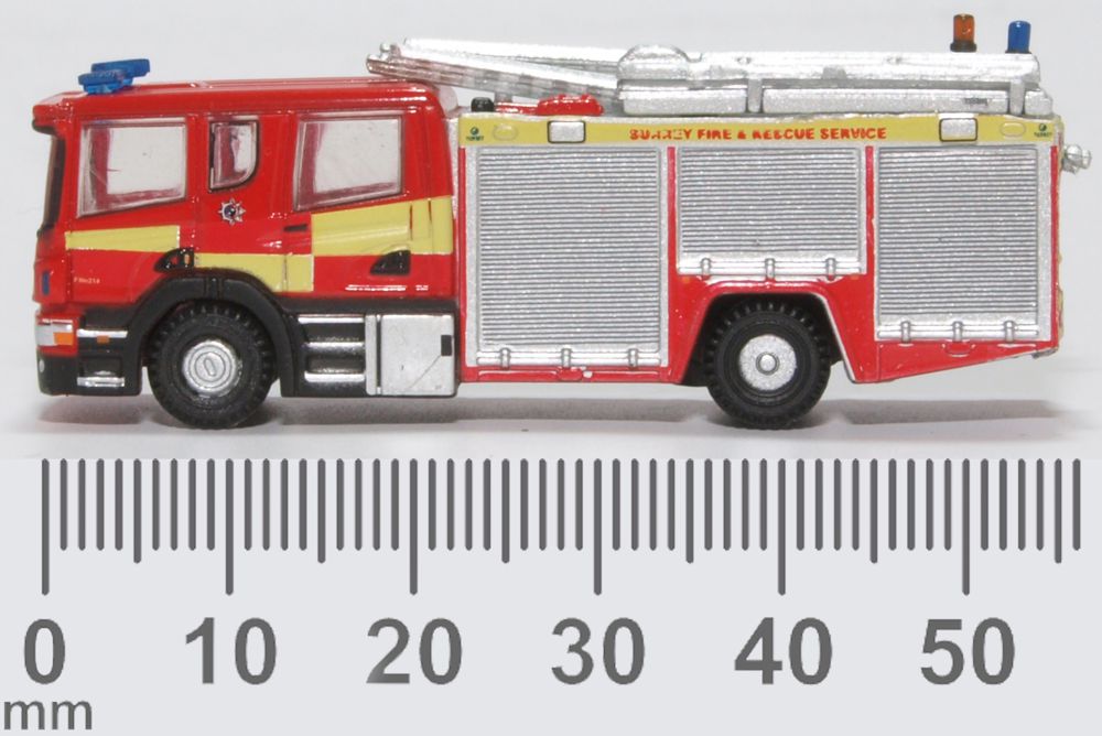 Oxford Diecast Scania Pump Ladder Surrey Fire & Rescue NSFE007