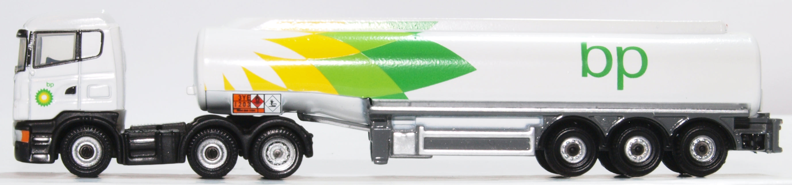 Oxford Diecast Scania Highline Tanker BP NSHL01TK