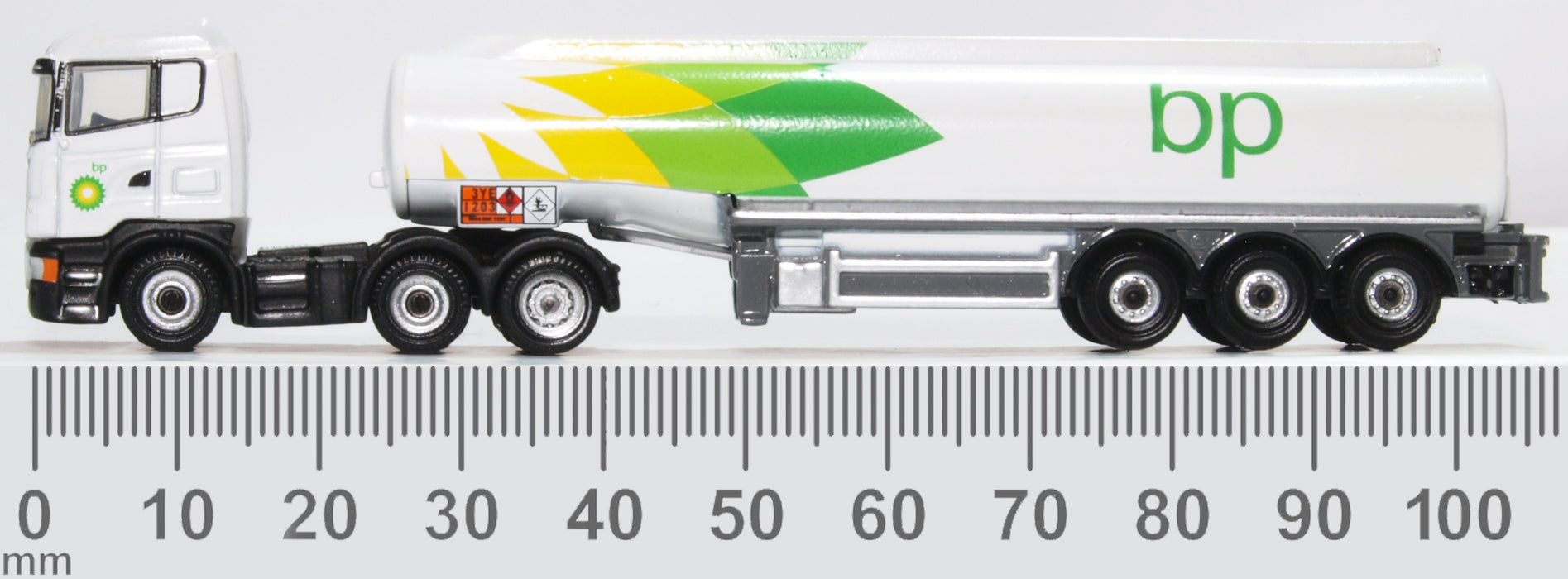Oxford Diecast Scania Highline Tanker BP NSHL01TK