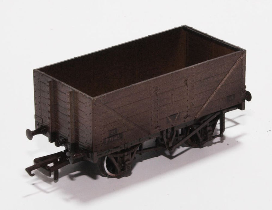 Weathered BR Grey 7 Plank Wagon P73162 OR76MW7013W