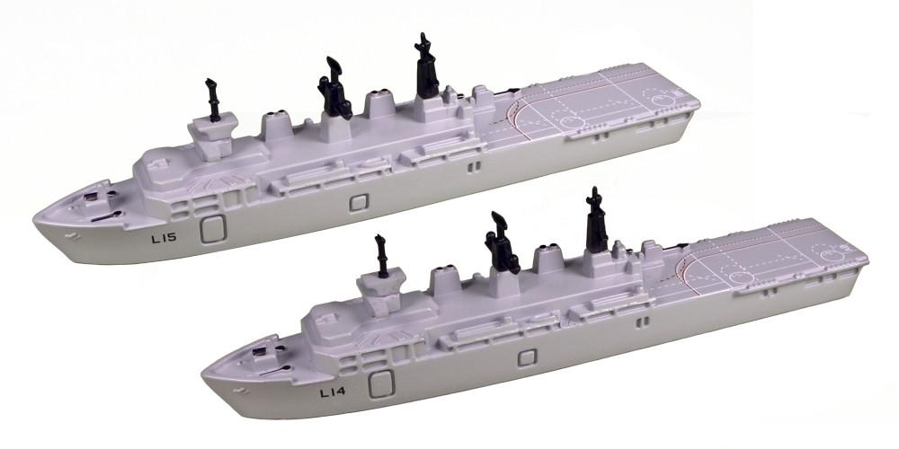 TRIANG TR1P710 Albion Class Assault Ships_2 Triang 1:1200 Scale Model Navy Theme