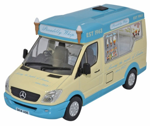 Oxford Diecast Whitby Mondial Ice Cream Piccadilly Whip WM007